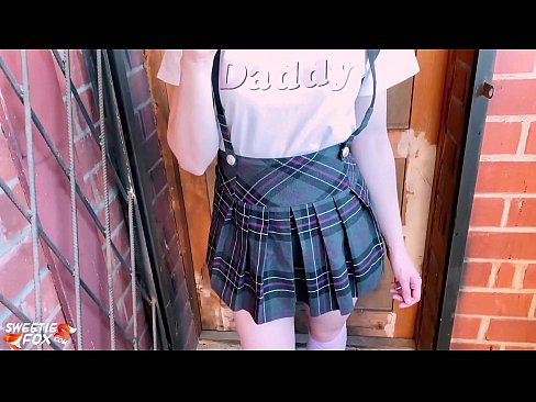❤️ Skolniece dziļi sūc savu locekli un nodarbību vietā dīdās. ❌ Duršanās video pie mums lv.punkbass.ru ❌️